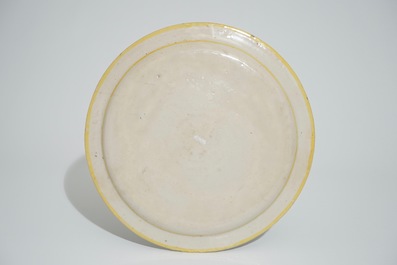 Un grand plat "Istoriato" en majolique italienne, Urbino, 1540-1560